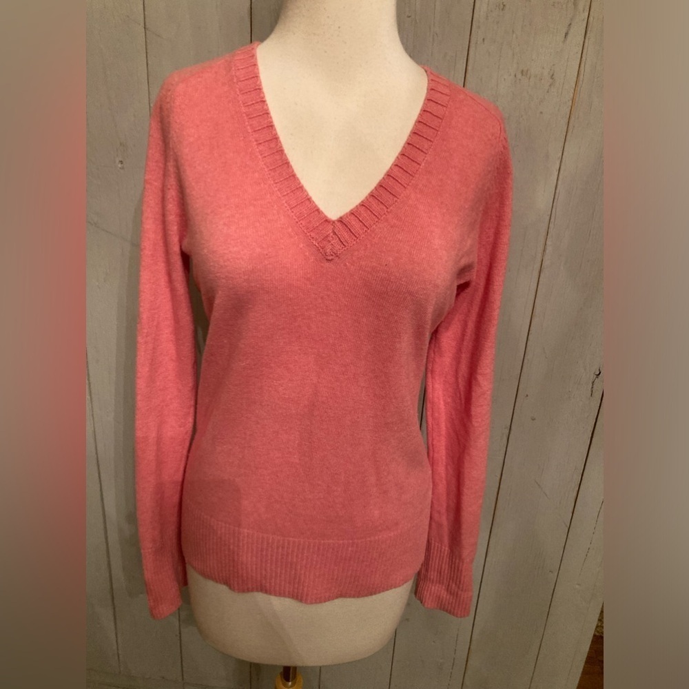 J. Crew 100% Cashmere Size Extra Small Pink V-neck Sweater‎ Top W Long Sleeves